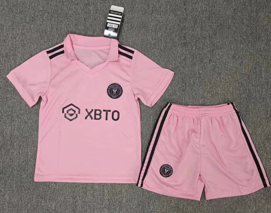 Children's Football Kit: Arsenal, Liverpool, Dortmund, Spurs