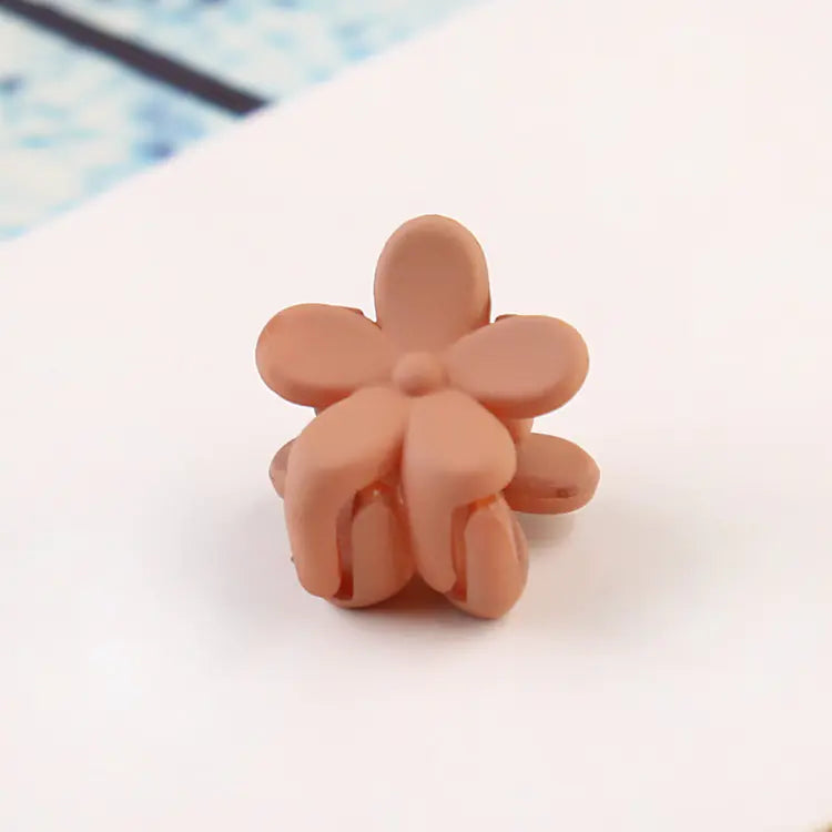 Wholesale Mini Flower Hair Clips for Infants and Toddlers
