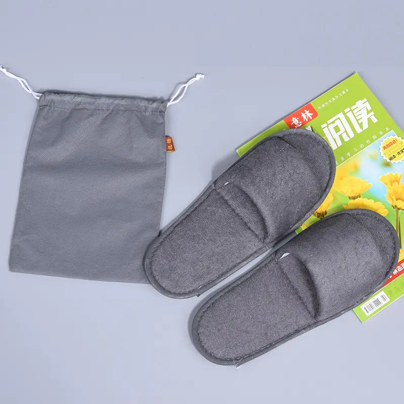 Folding Non-Disposable Non-Woven Slippers for Outdoors