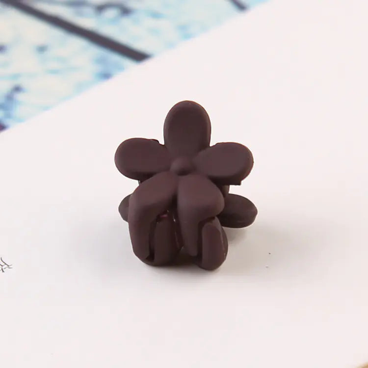 Wholesale Mini Flower Hair Clips for Infants and Toddlers