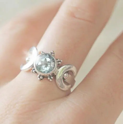 Vintage Thai Silver Moonstone Ring with Gems