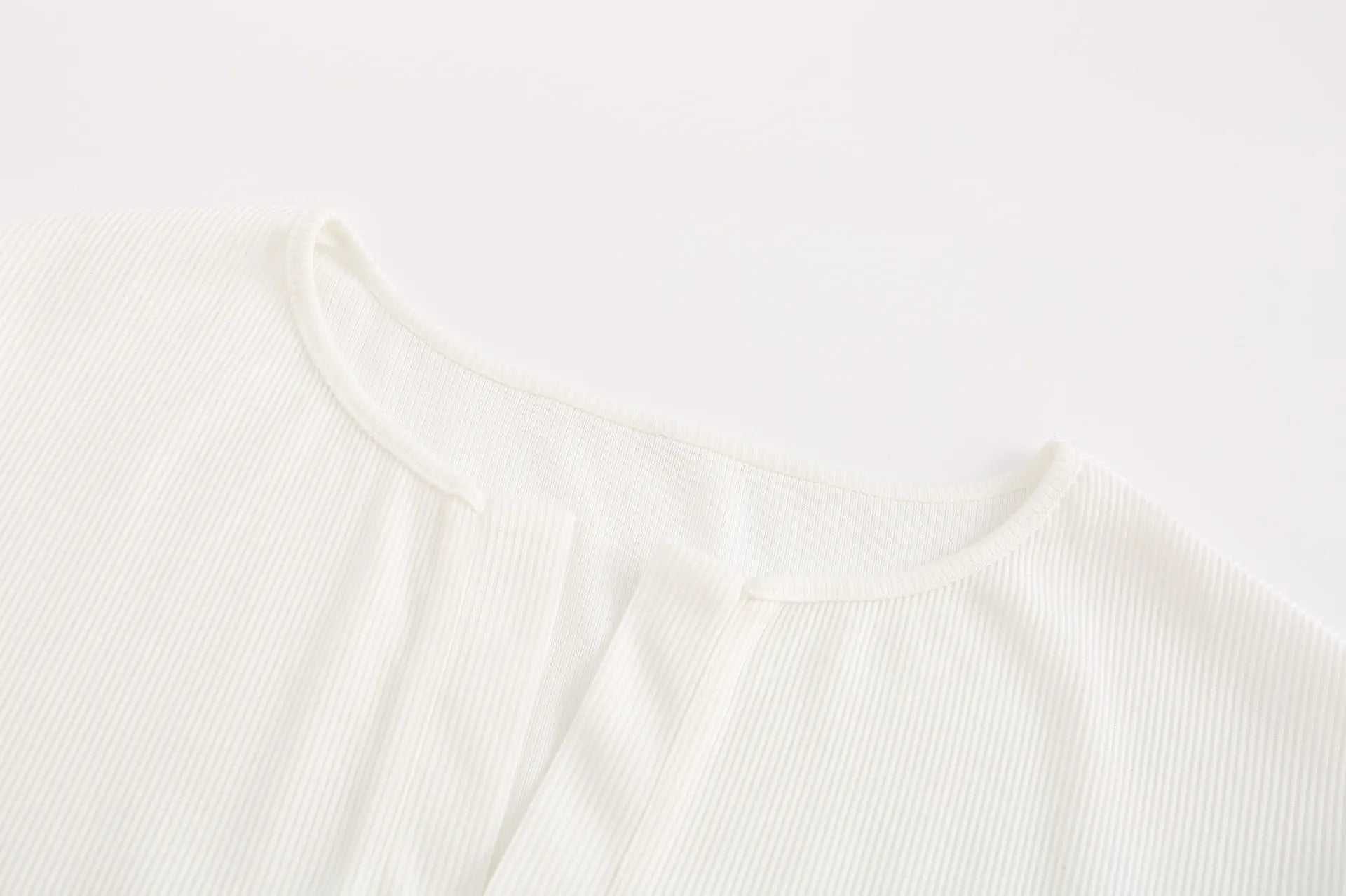 DICLOUD Women's Summer V-Neck Top and Shorts Set