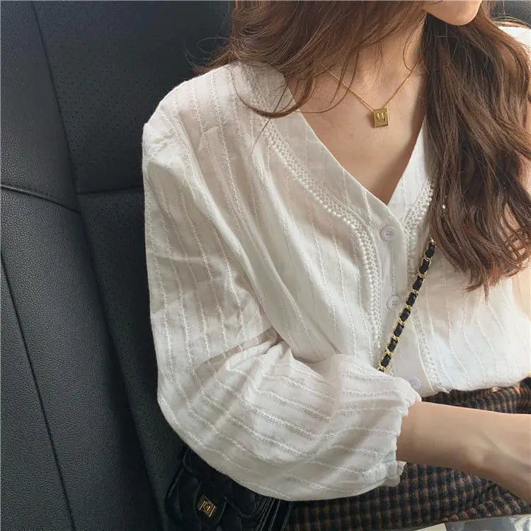 Sweet Age-Reducing V-Neck Lace Trim Long Sleeve Shirt