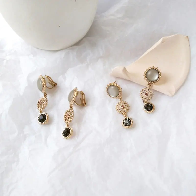 Vintage Chinese Style Earrings with Elegant Metal Clips