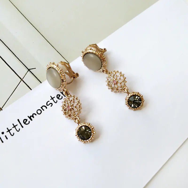 Vintage Chinese Style Earrings with Elegant Metal Clips
