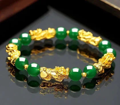 Golden Garnet Pixiu Bracelet with Retro 3D Design
