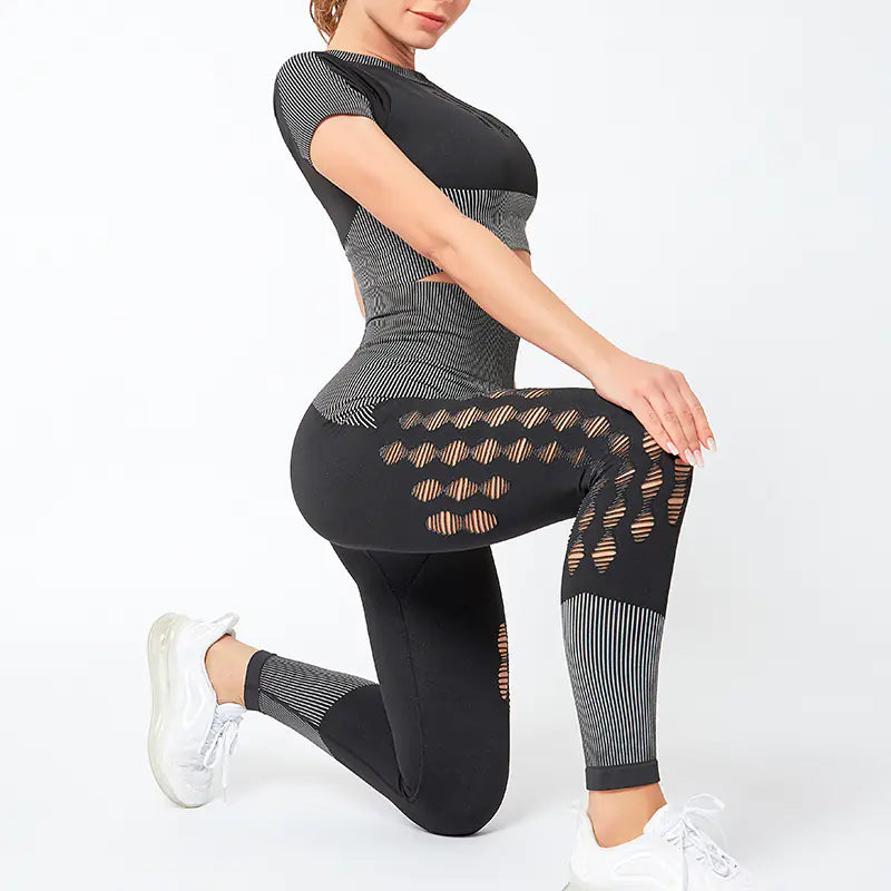 Yoga Set with Crop Top and High-Waisted Leggings