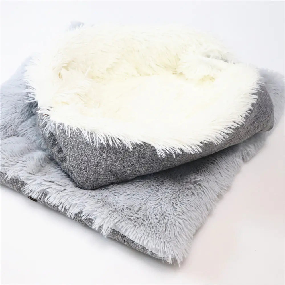 Dual-Use Cat and Dog Bed with Soft Plush Design