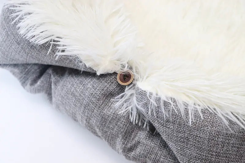 Dual-Use Cat and Dog Bed with Soft Plush Design