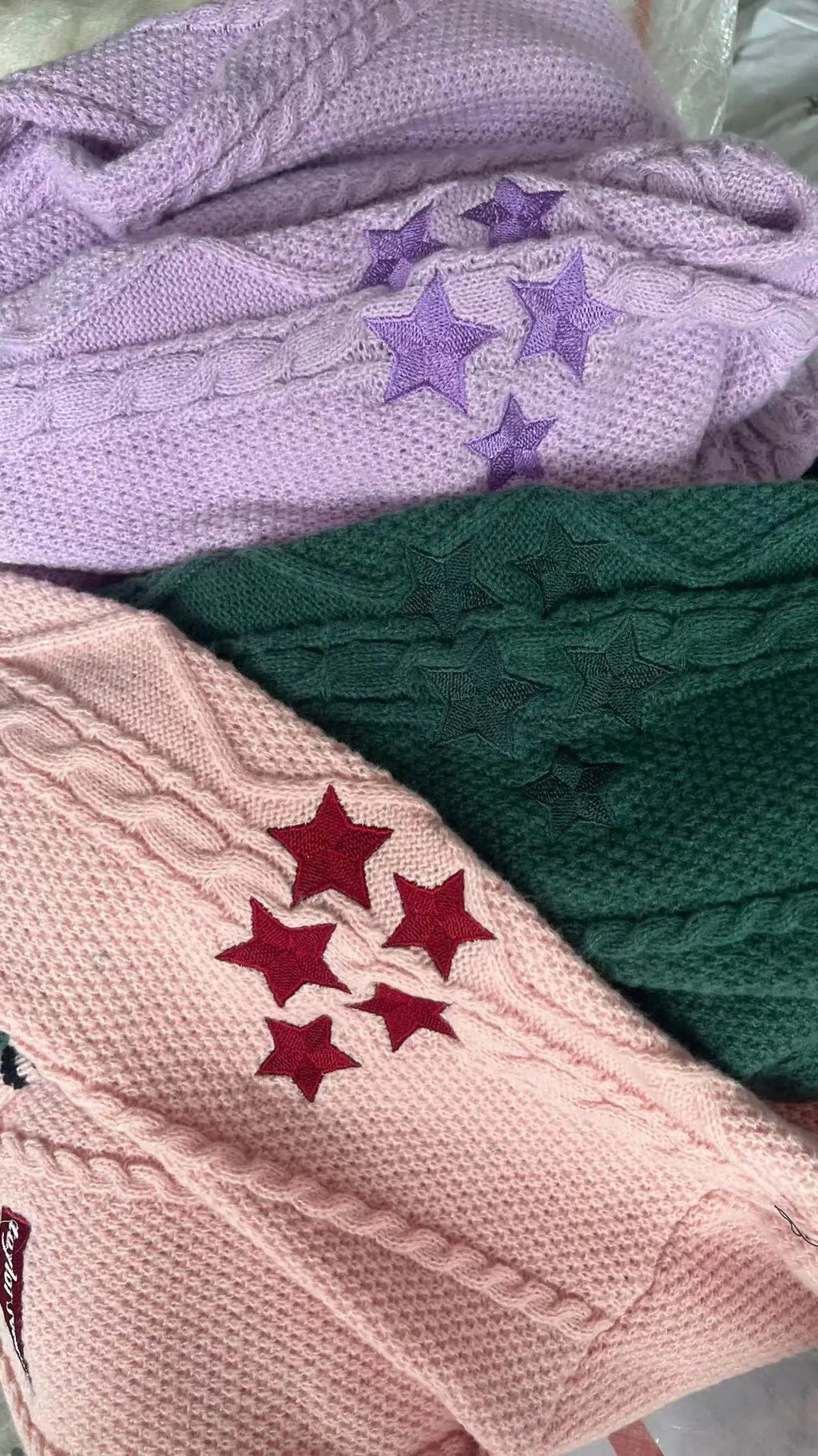 Fashionable Hand-Embroidered Star Pattern Cardigan