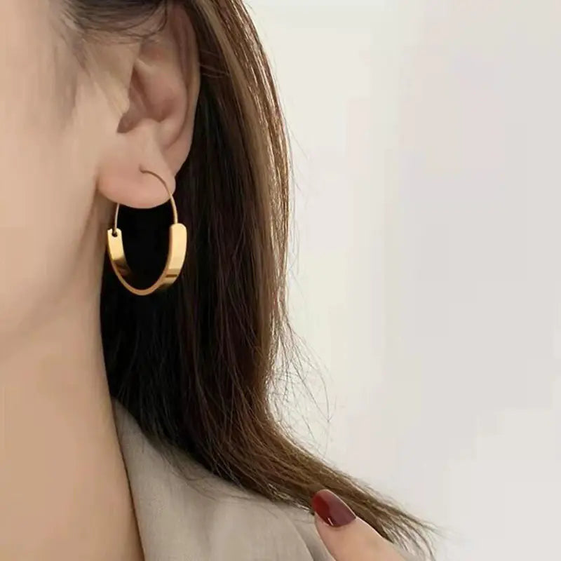 Trendy Round Hoop Earrings for Women - Fashionable Design