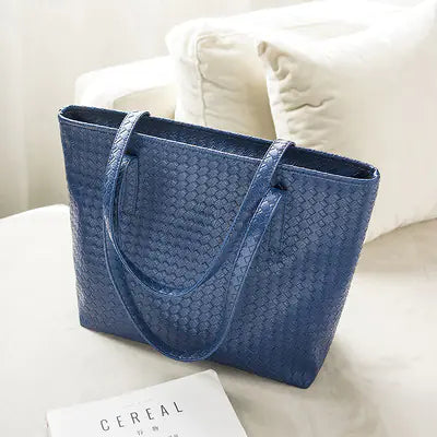 Fashionable Korean Style Woven Women's Shoulder Bag