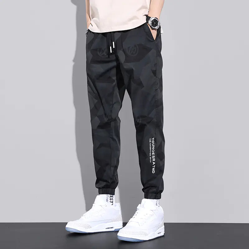 Trendy Men's Camouflage Overalls - Loose-fitting Casual Pants