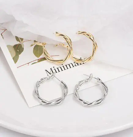 Stylish Metal Earrings for Women - Minimalist Design
