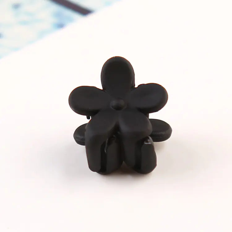 Wholesale Mini Flower Hair Clips for Infants and Toddlers