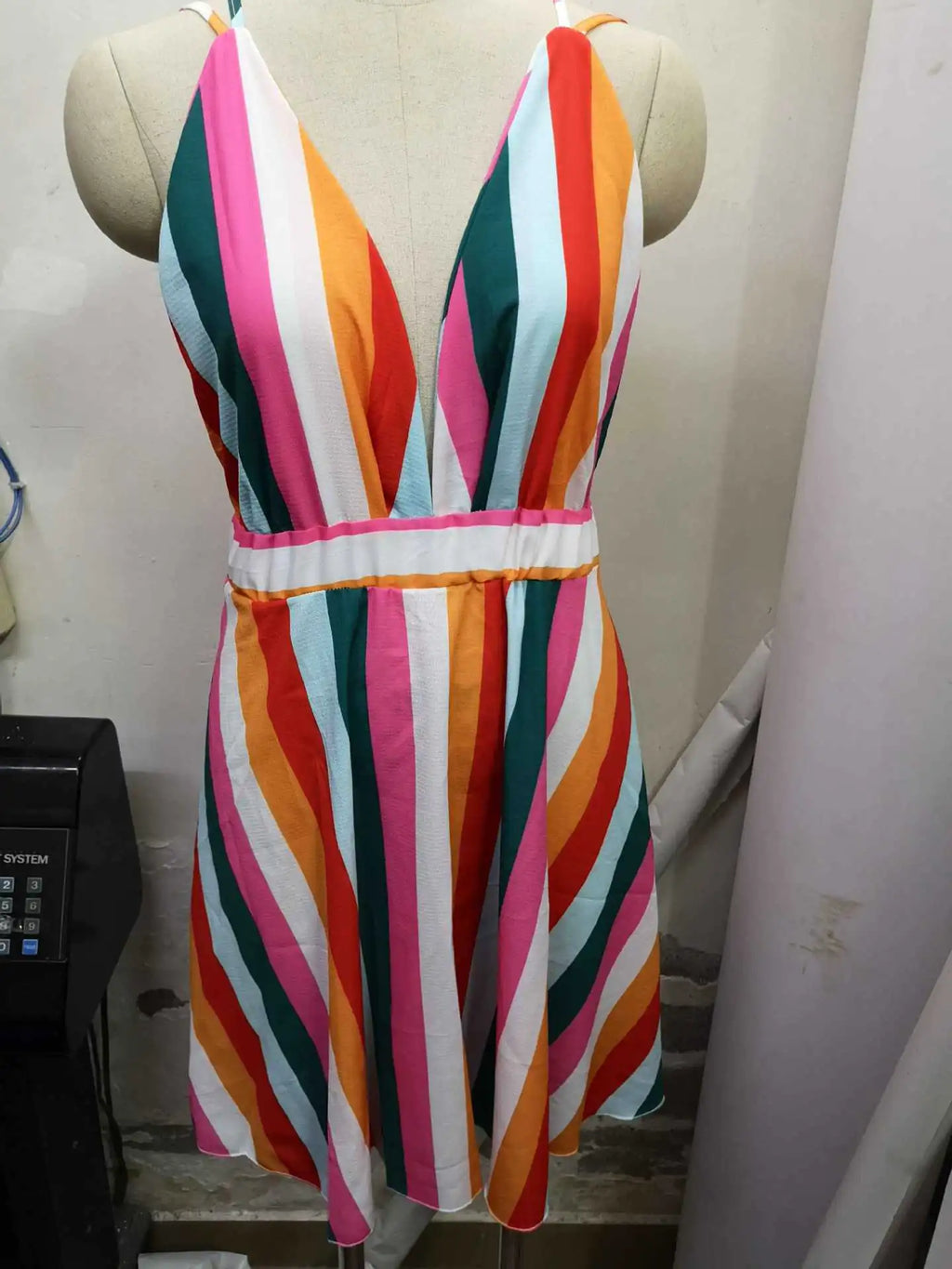 Stylish Color-Block Striped Backless Dress