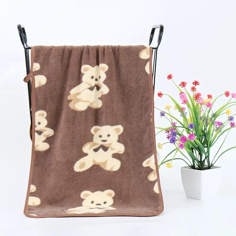 Brown Vintage Bear Coral Fleece Bath Towel (1 Piece)