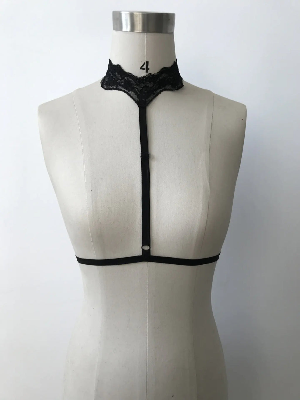 Fashionable Solid Color Bra with Stretch Straps
