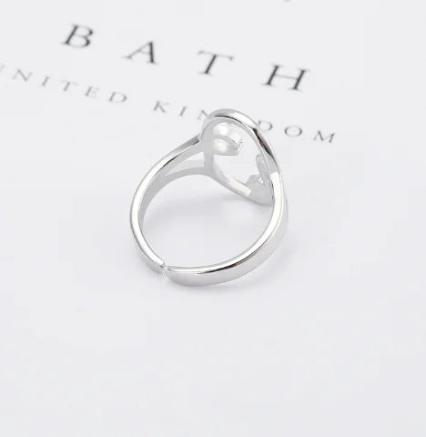 Abstract Face Ring - Unique Design Jewelry Piece