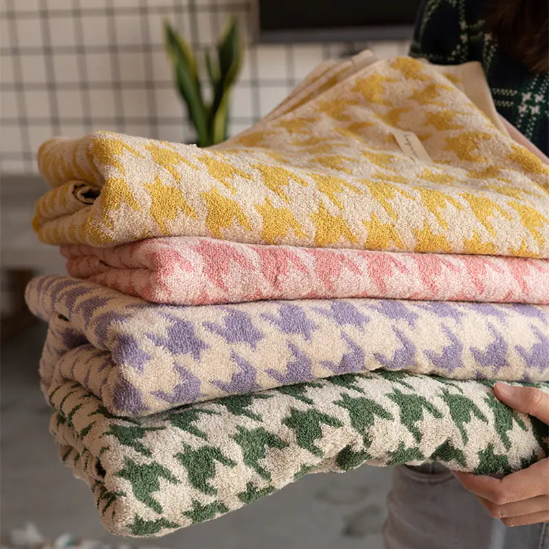 Houndstooth Cotton Jacquard Face Towel - Soft & Absorbent