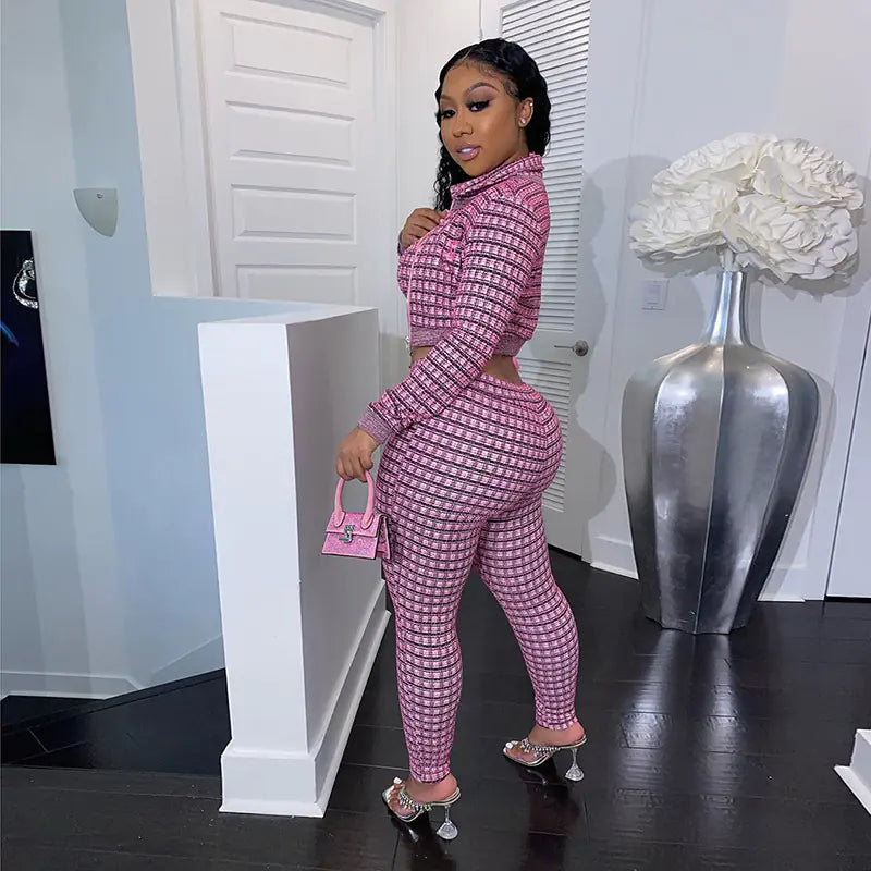 Fashionable Plaid Set with Sexy Cardigan for Women