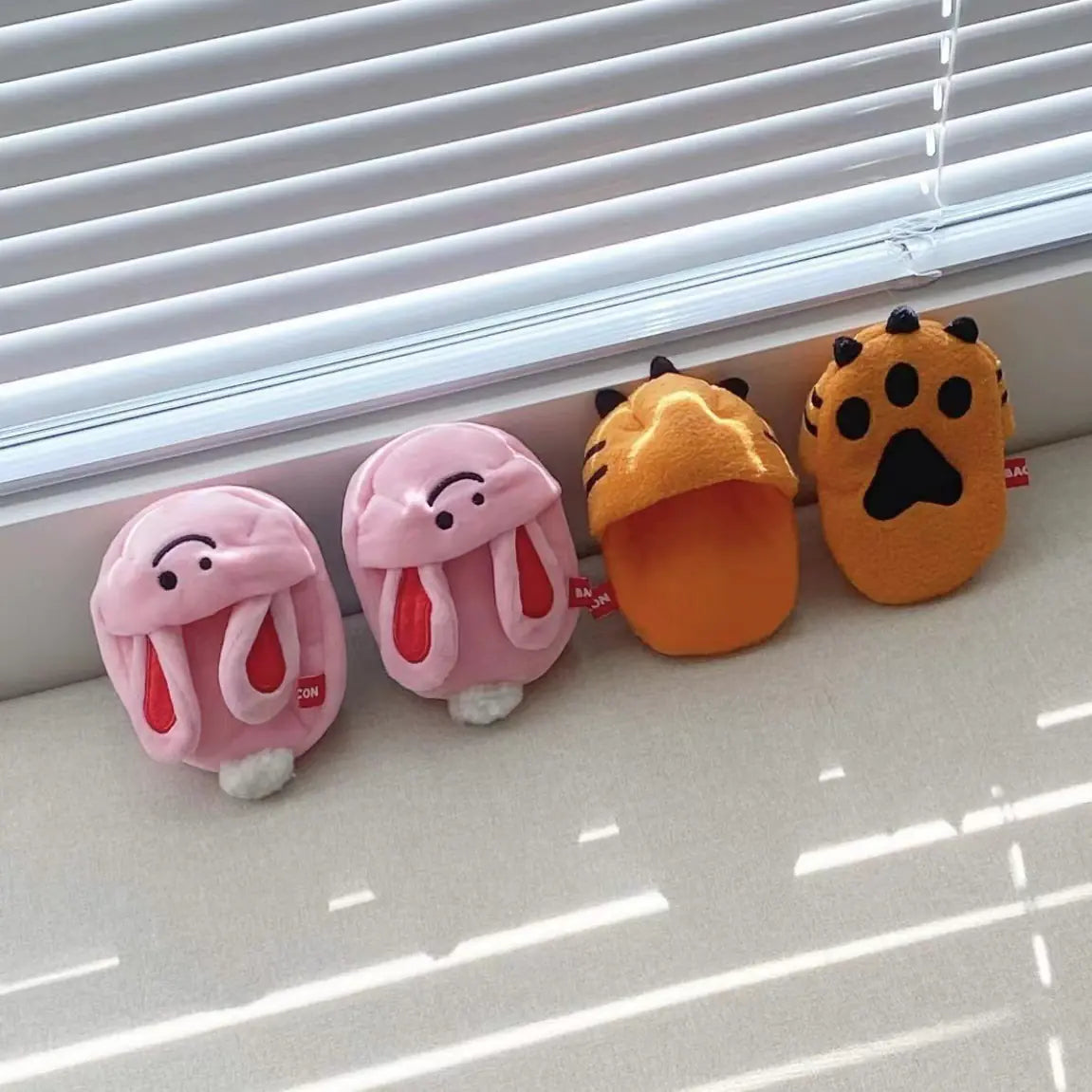 Cute Sniffing Sound Slippers Toy for Pets