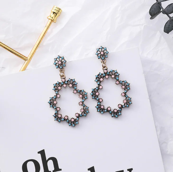 Floral Earrings with Water Drop Design