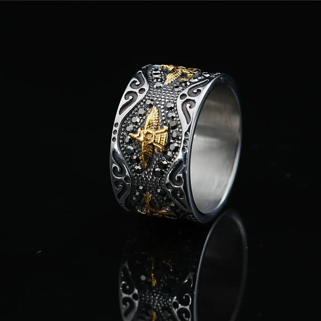 Retro Eagle Wings Fashion Ring in Alloy Material