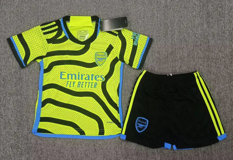 Children's Football Kit: Arsenal, Liverpool, Dortmund, Spurs