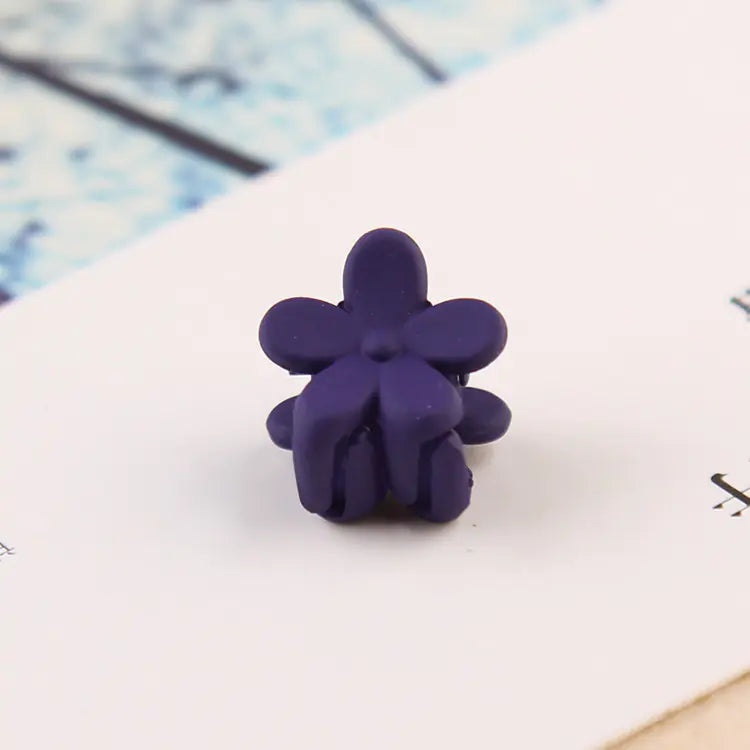 Wholesale Mini Flower Hair Clips for Infants and Toddlers