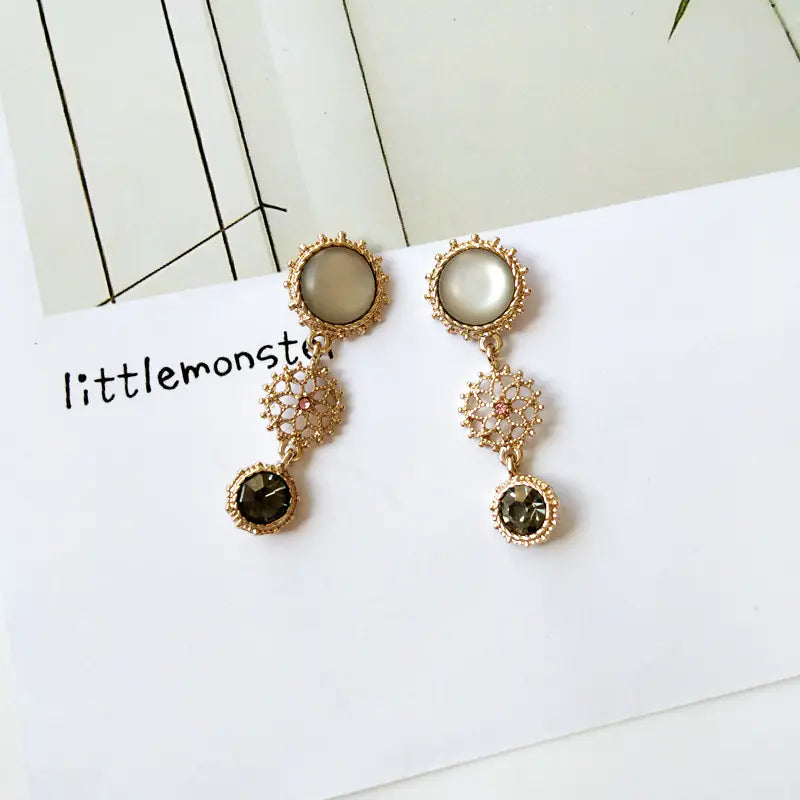 Vintage Chinese Style Earrings with Elegant Metal Clips