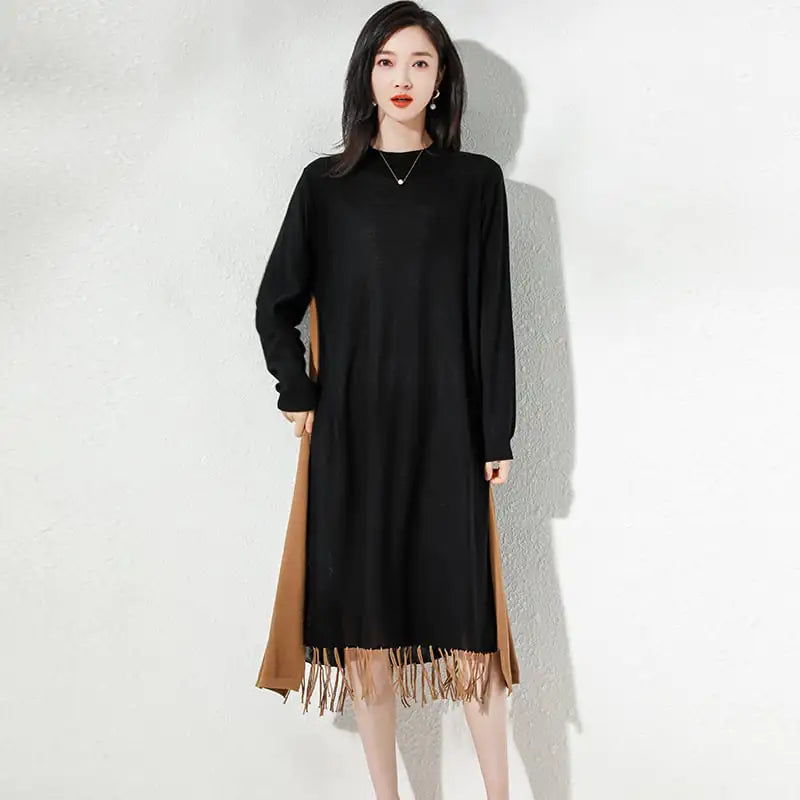 Loose Mid-length Knitted Dress with Tassels
