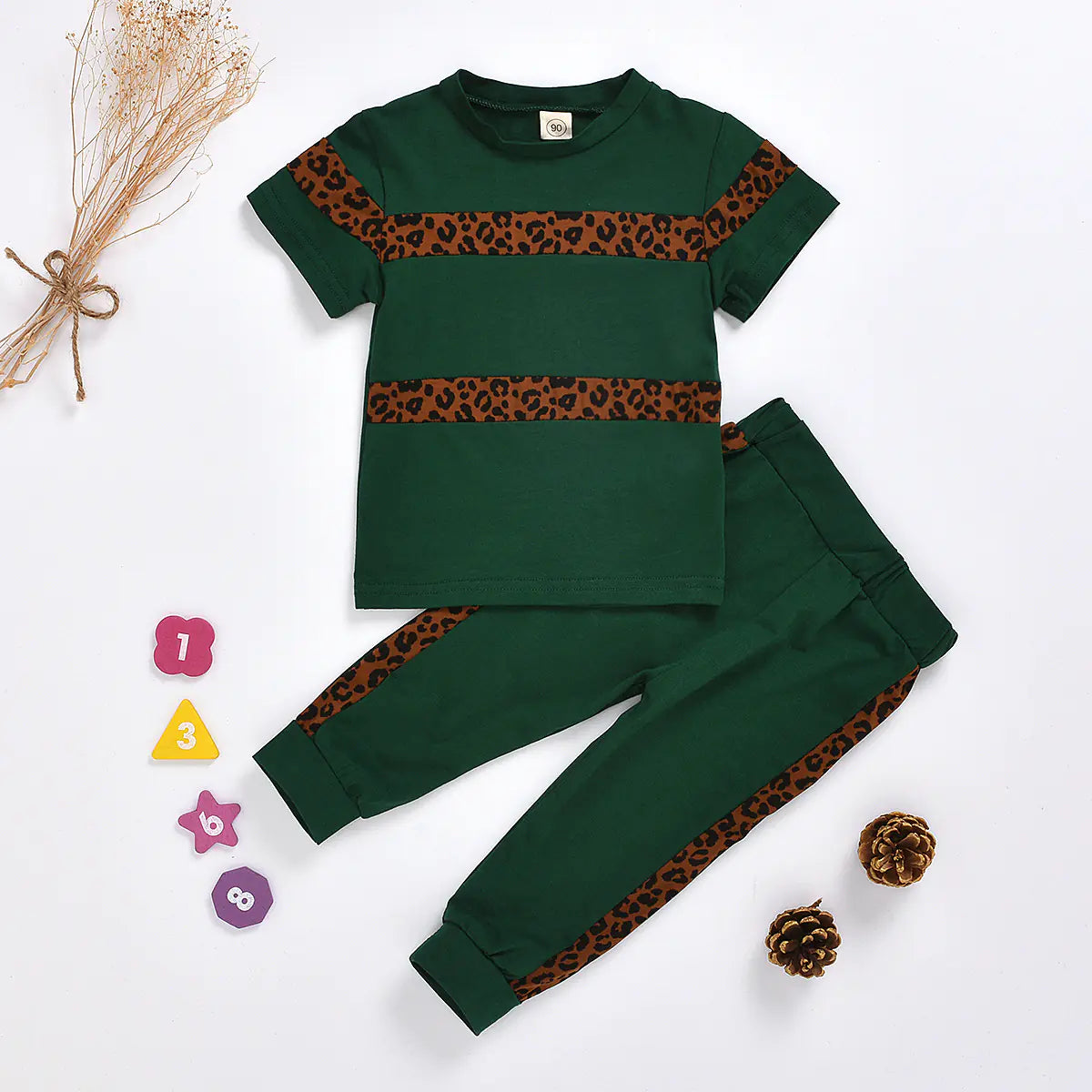 Girls' Summer Short-Sleeved Cotton Knit Suit Collection