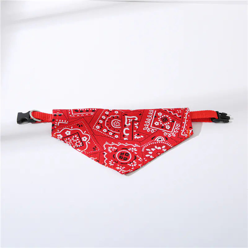 Adjustable Triangle Print Pet Collar with Towel